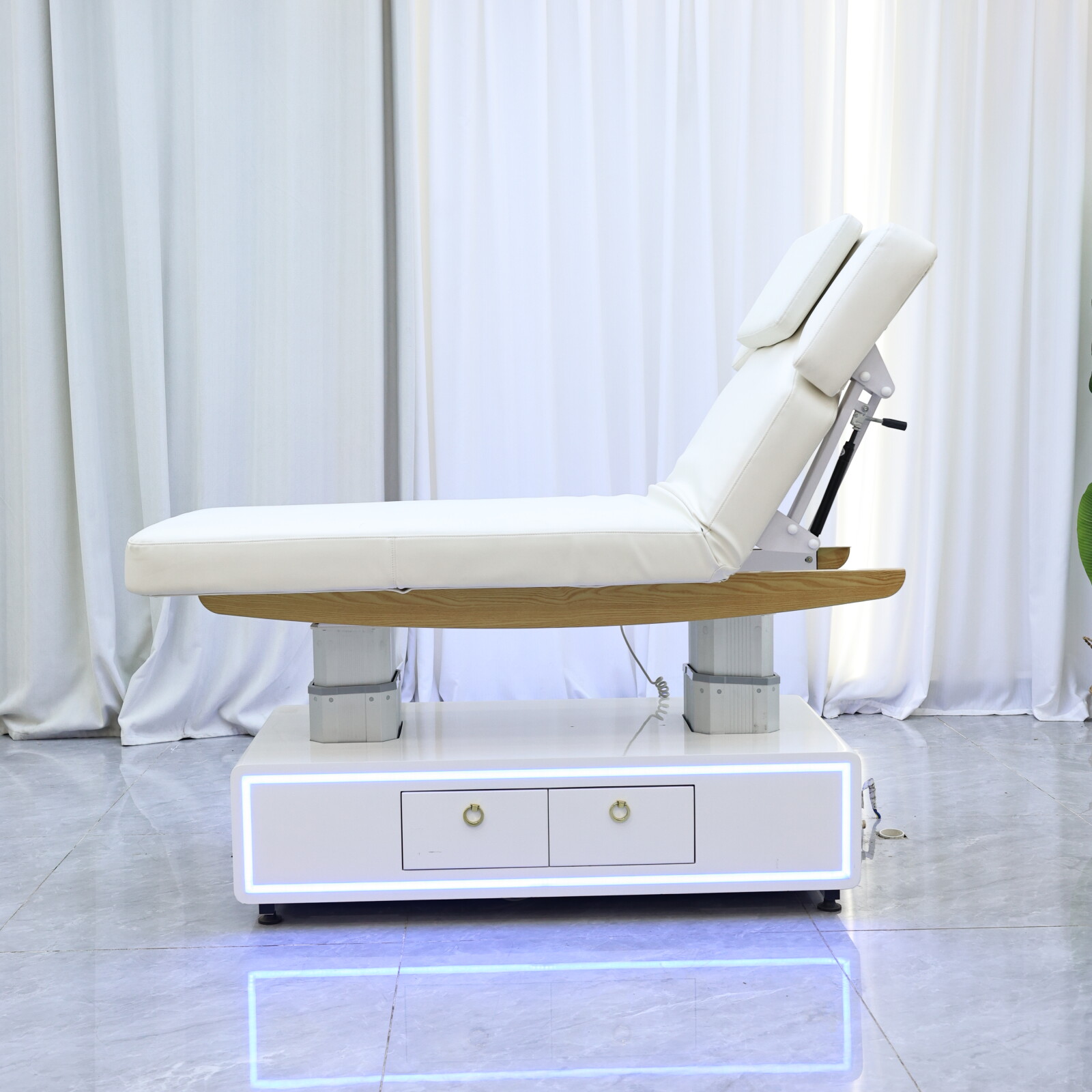 Lit de soin esthétique électri - Massage Table Accessories Uk avis et prix